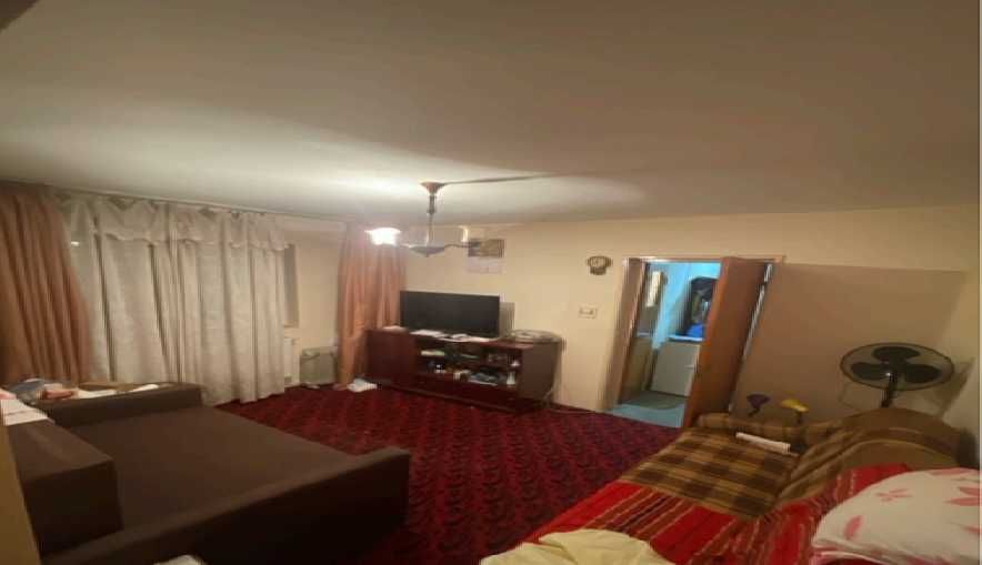 Vand Apartament  2 camere zona Policlinica