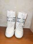 Moon boots бели апрески