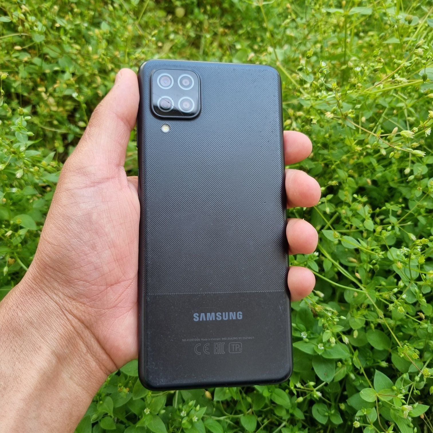 Samsung Galaxy A12 sotiladi ideal karobka dakument