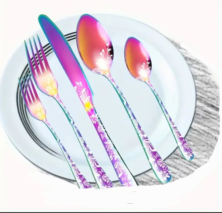 Set tacâmuri colorate (30 buc)