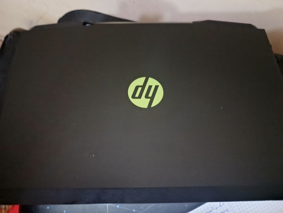 Ноутбук Нр сотилади