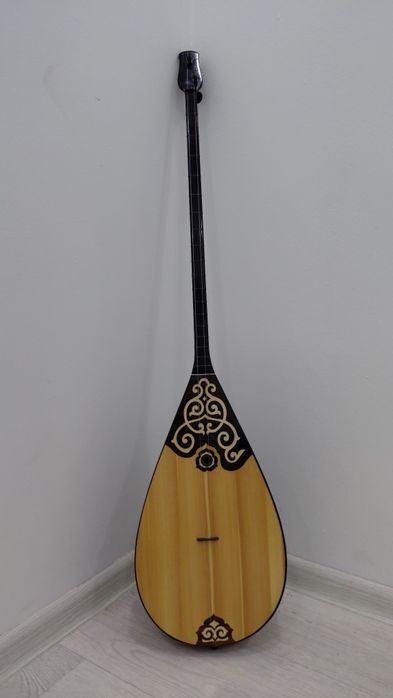 Домбыра жақсы сапада сатылады жақсы гарантиямен