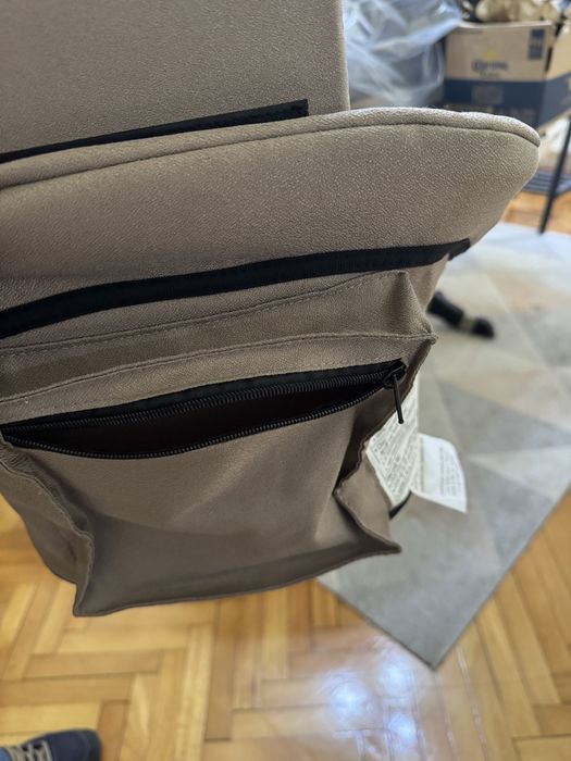 Scaun atasabil la masa pentru copii