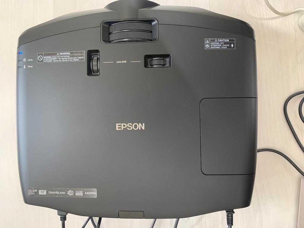 Full HD LCD-проектор Epson EH-TW9200