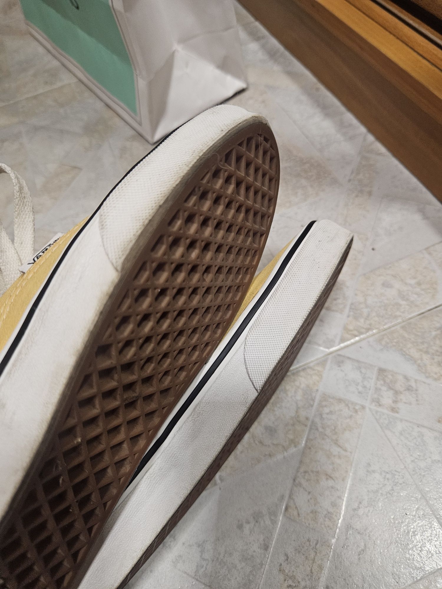 Кецове марка vans