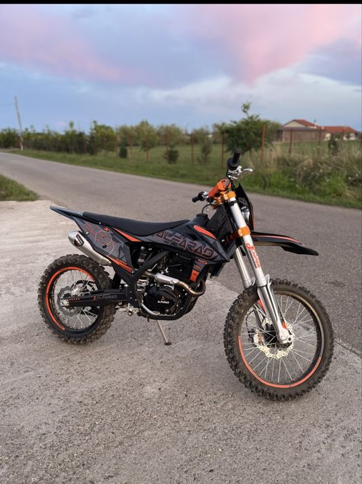 Alfarad X7 ca nou detalii in privat