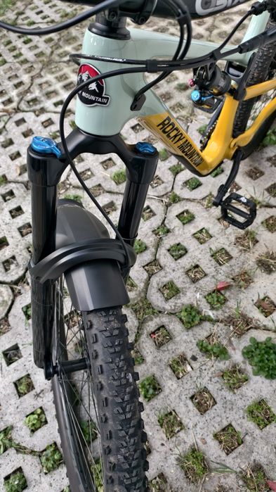 Вилка fox 38 29 170