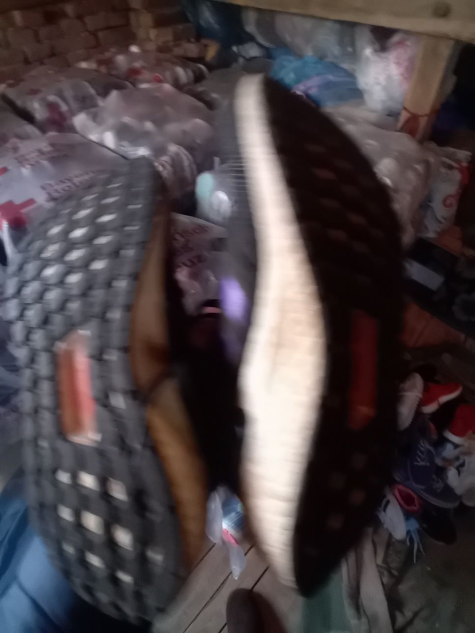Adidasi second hand