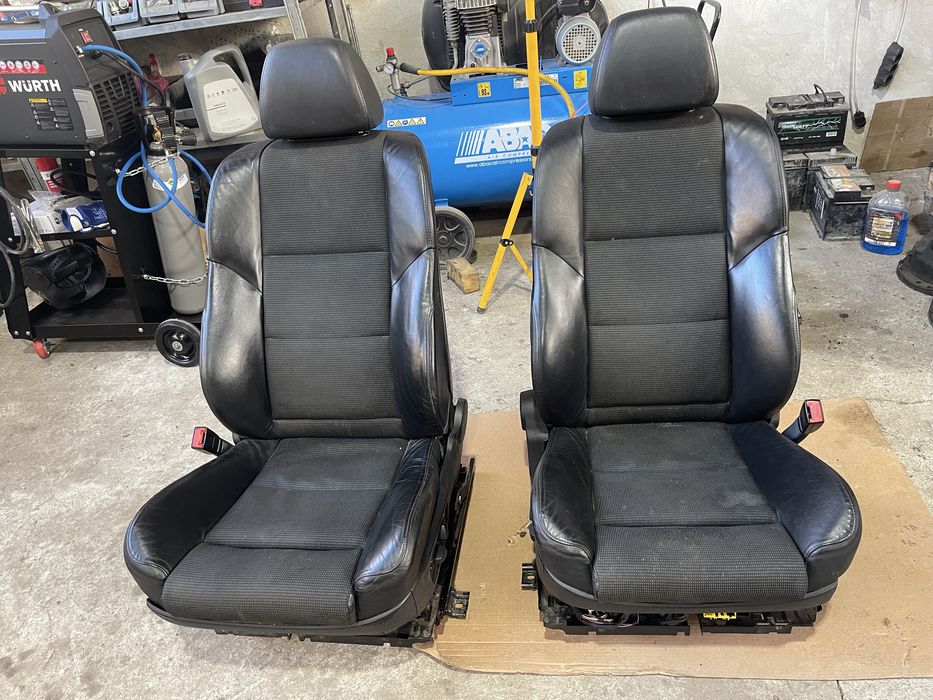 Ел Рекаро Е60 Седалки