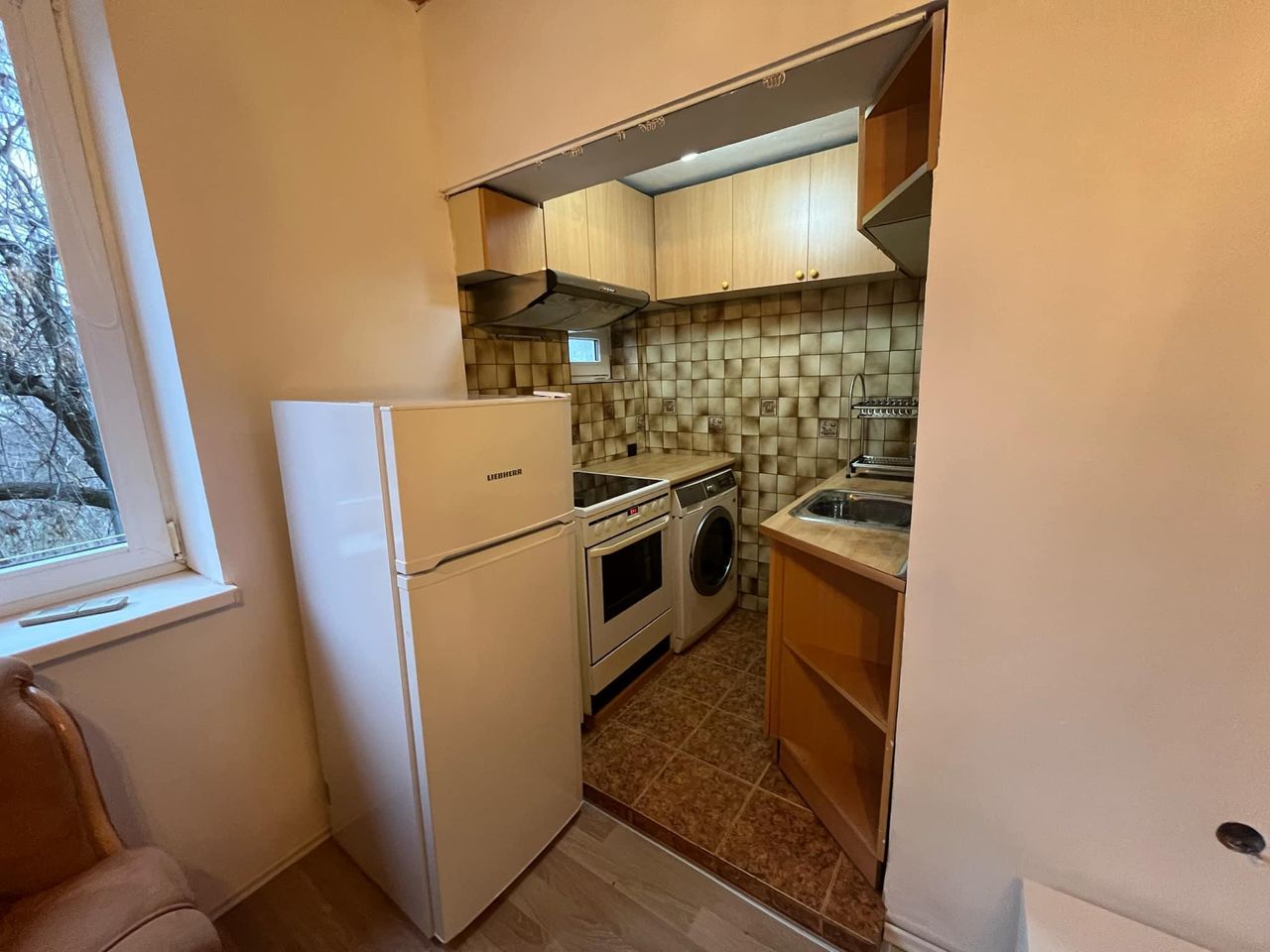 Дава се под наем Двустаен апартамент в София, Толстой - 48 кв.м за 400 € - Снимка #4
