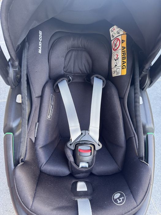 Столче за кола и база Maxi Cosi Family Fix 360 и Coral 360 ПЕРФЕКТНИ