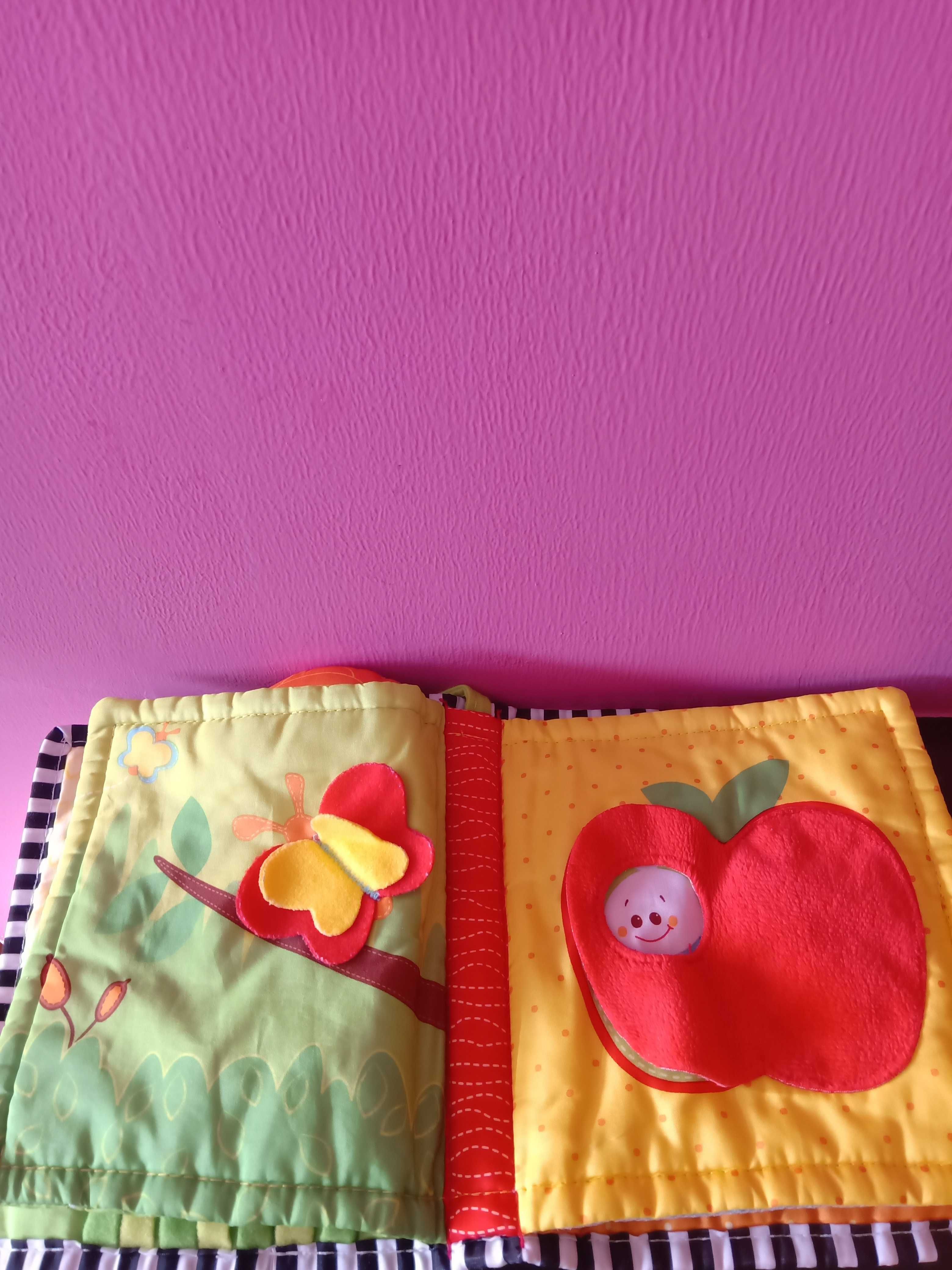 Tiny Love - Бебешка мека книжка за количка