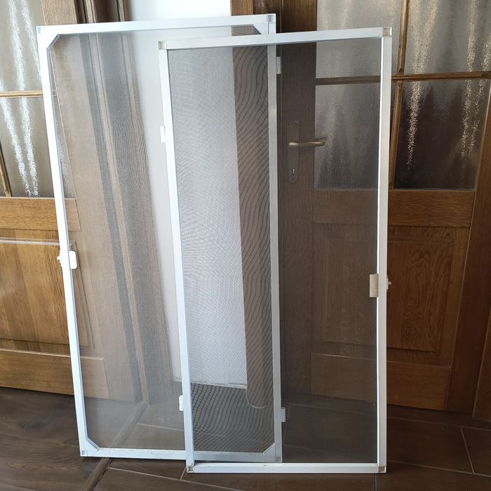 Plase pentru geamuri termopan