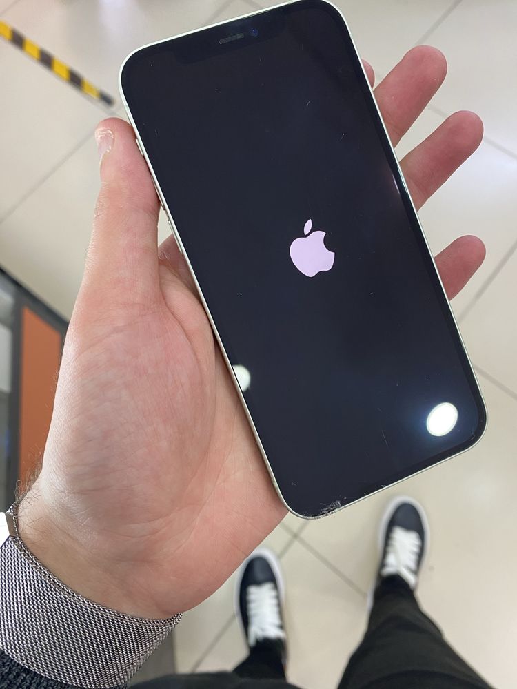 Телефон Iphone 12 128Gb