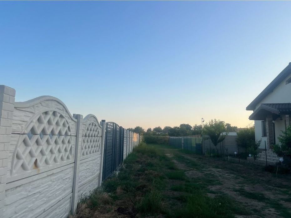 Vând teren intravilan centru Pielesti