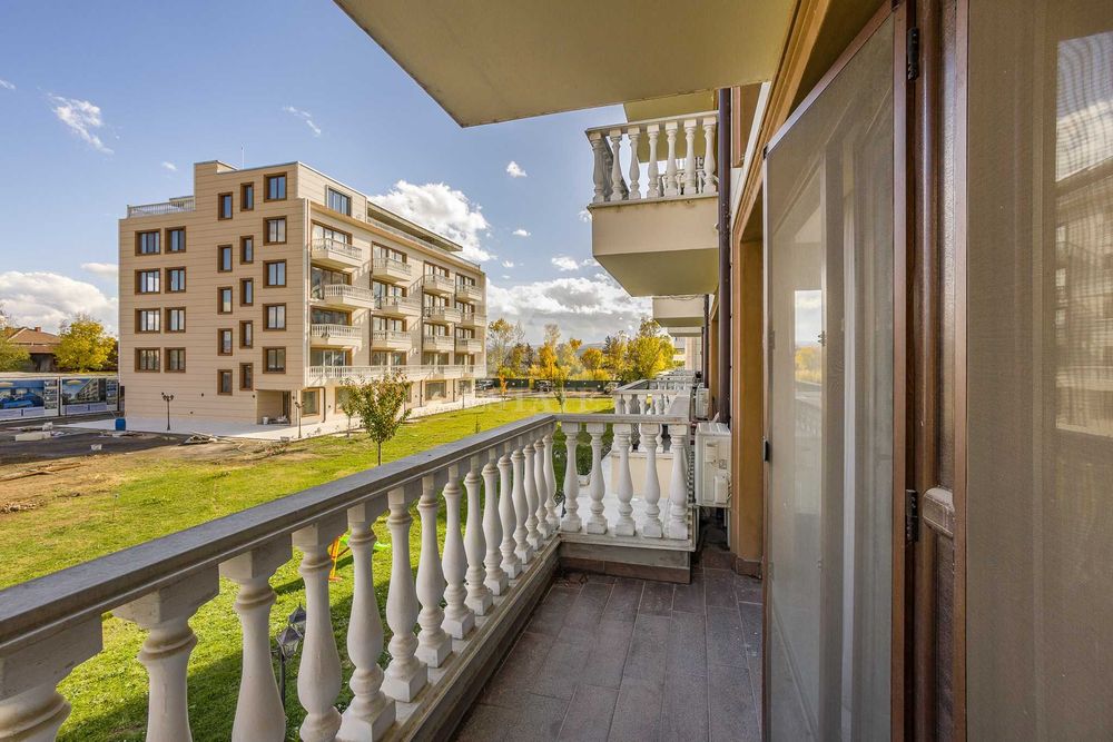 Продава луксозен, 2- стаен апартамент в гр. Елин Пелин