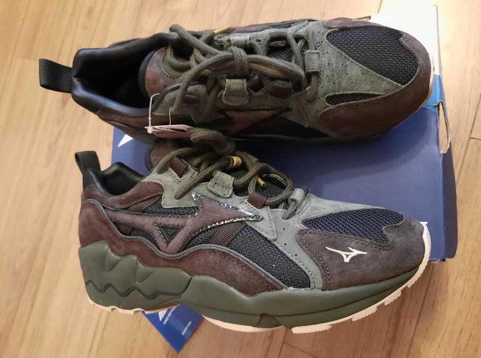 Mizuno Wave Rider, sneakersi originali, noi, in cutie, masura 40