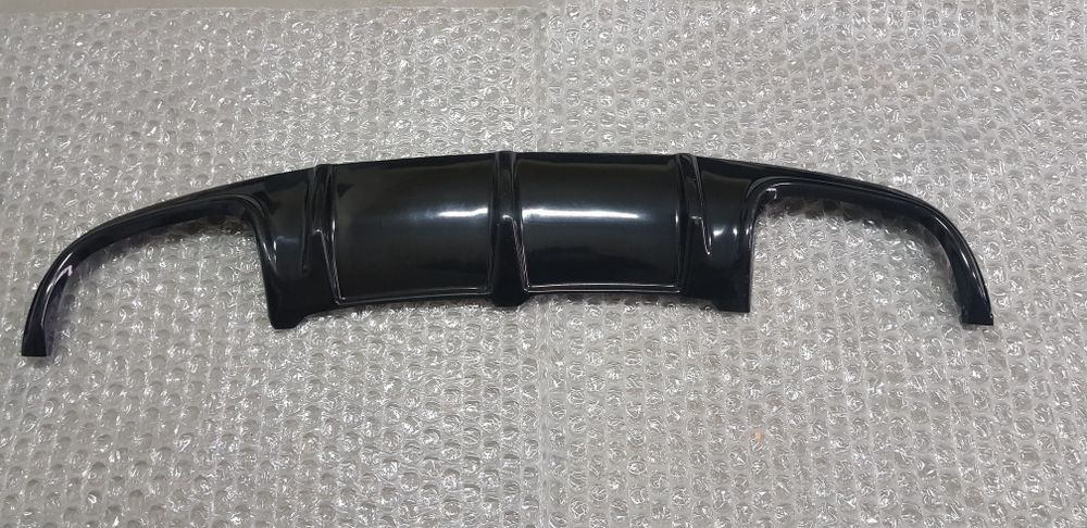 Дифузьор / Добавка за задна броня за Мерцедес в204 / Mercedes w204