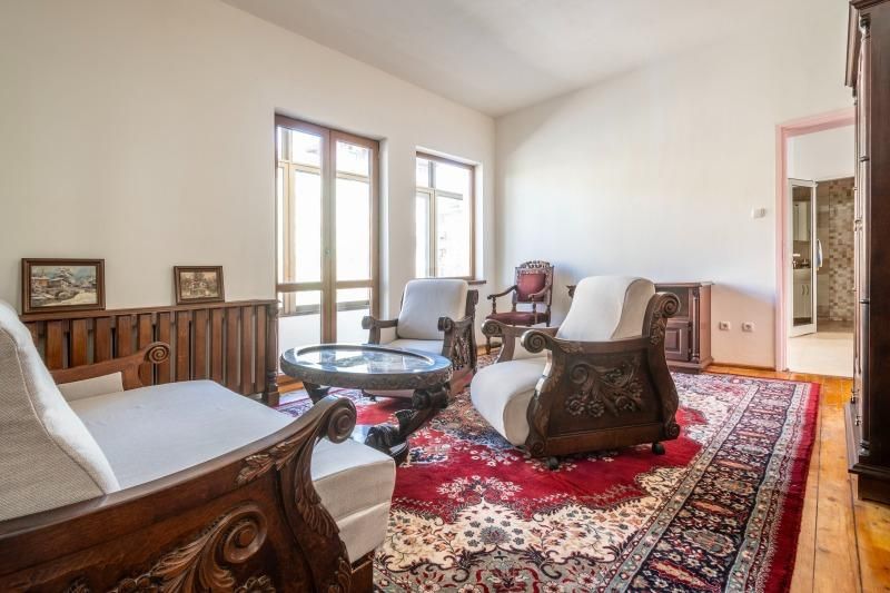 Дава се под наем Двустаен апартамент в София, Оборище - 90 кв.м за 690 € - Снимка #9