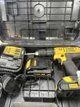 Dewalt dcd776 +2 броя батерий 18v 1.5 ah