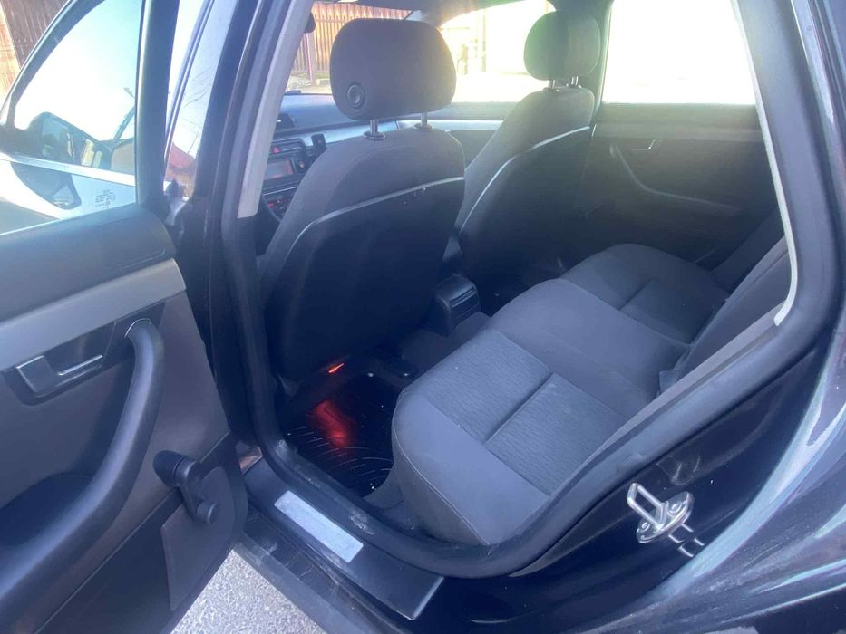 Audi A4 B7 2.0D 140CP 2007 Euro 4 / 6 viteze proprietar în acte