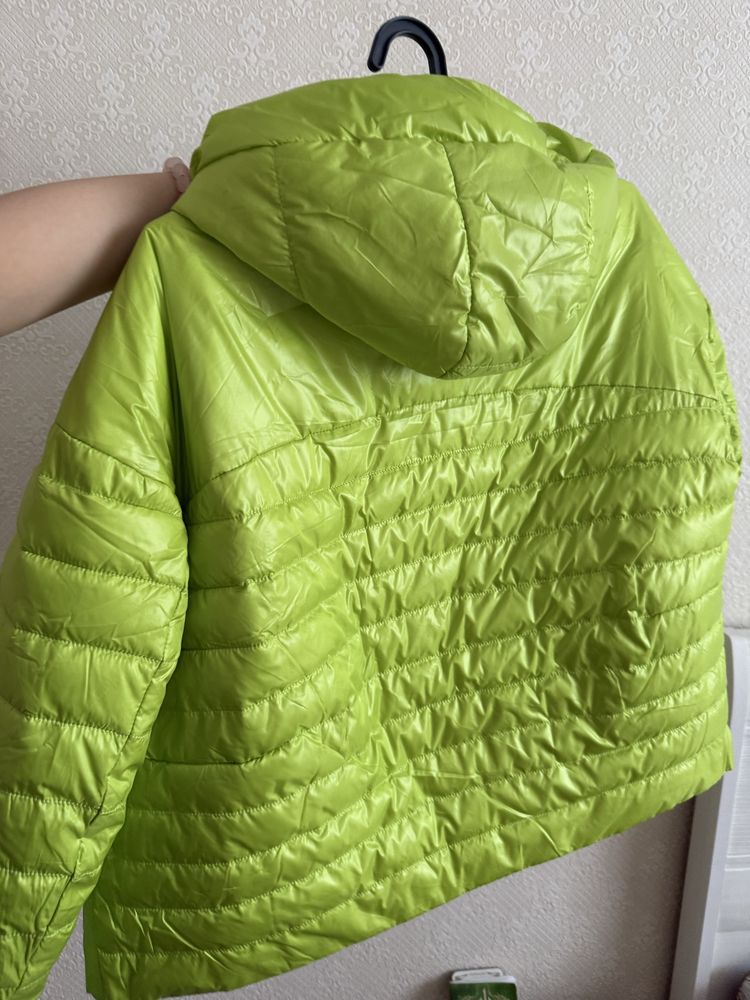Продам Женскую Куртку