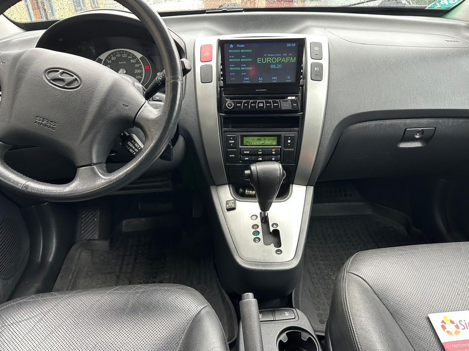 Hyundai Tucson 4x4 an 2008/ 2.7 benzină+GPL/ AUTOMAT/ Navi/ Piele!