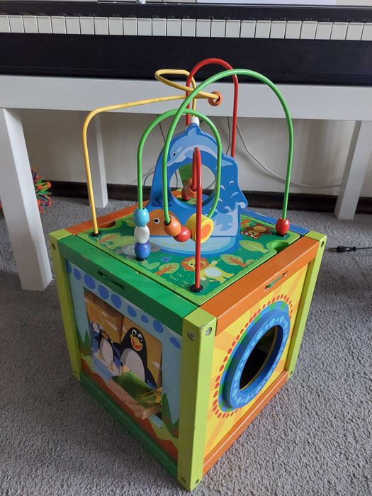 Дървен куб образователен