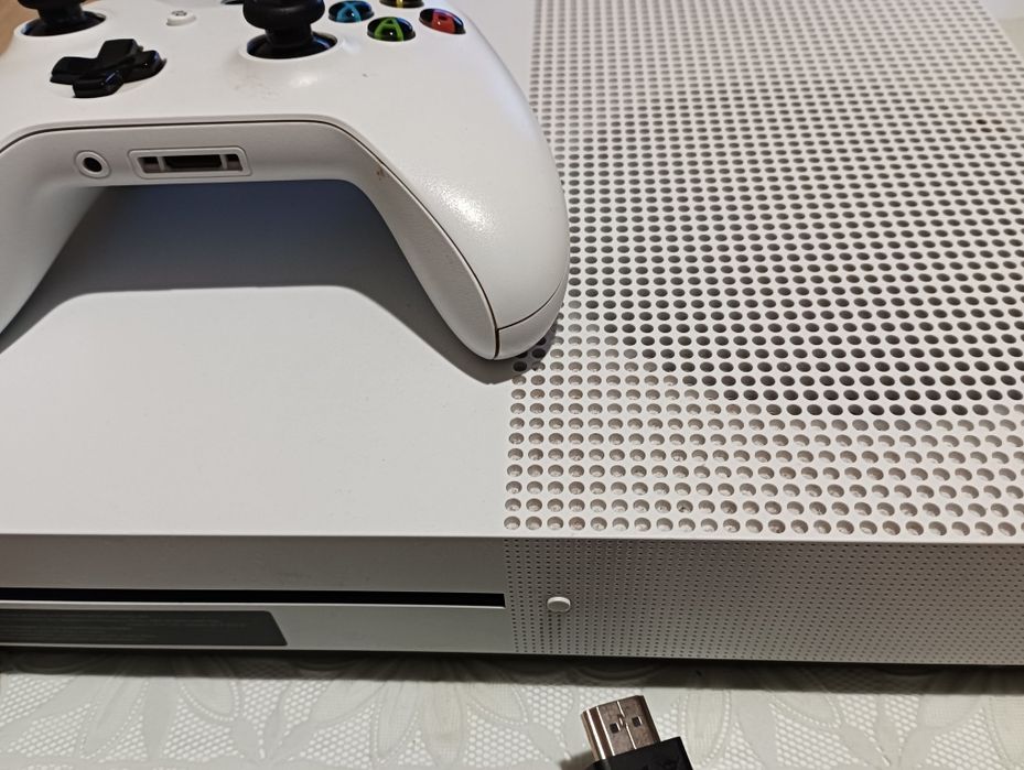 Xboxone 500GB  като нов