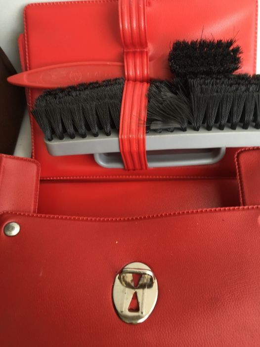 военни несесери