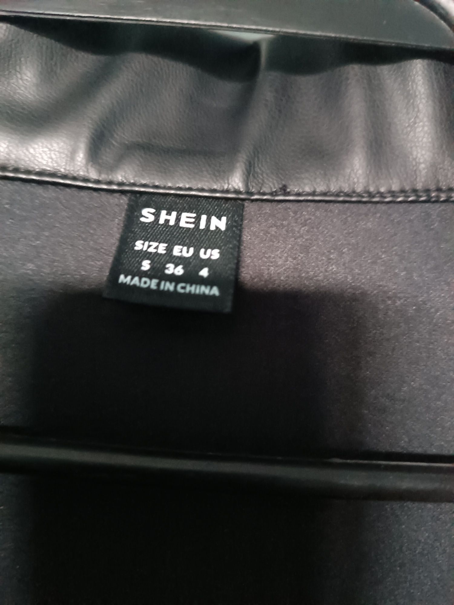 Черно сако еко кожа SHEIN