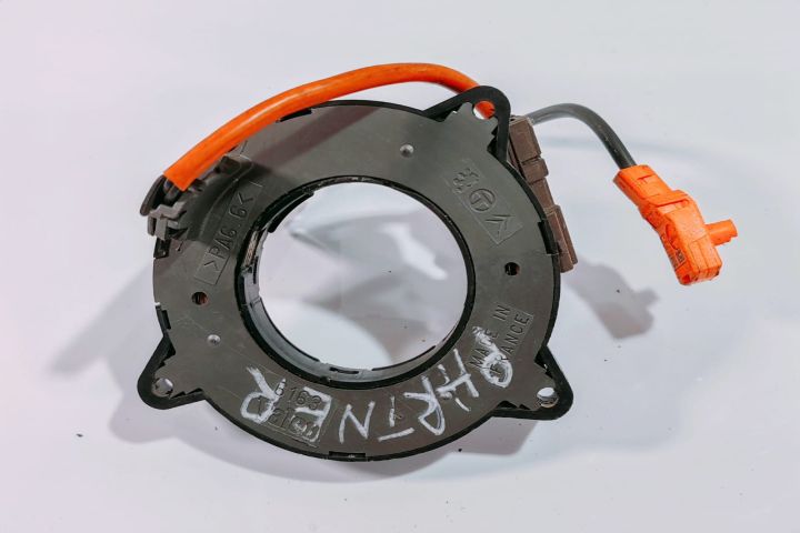 Spira Volan   9632162780 Peugeot Partner prima generatie (facelift) s