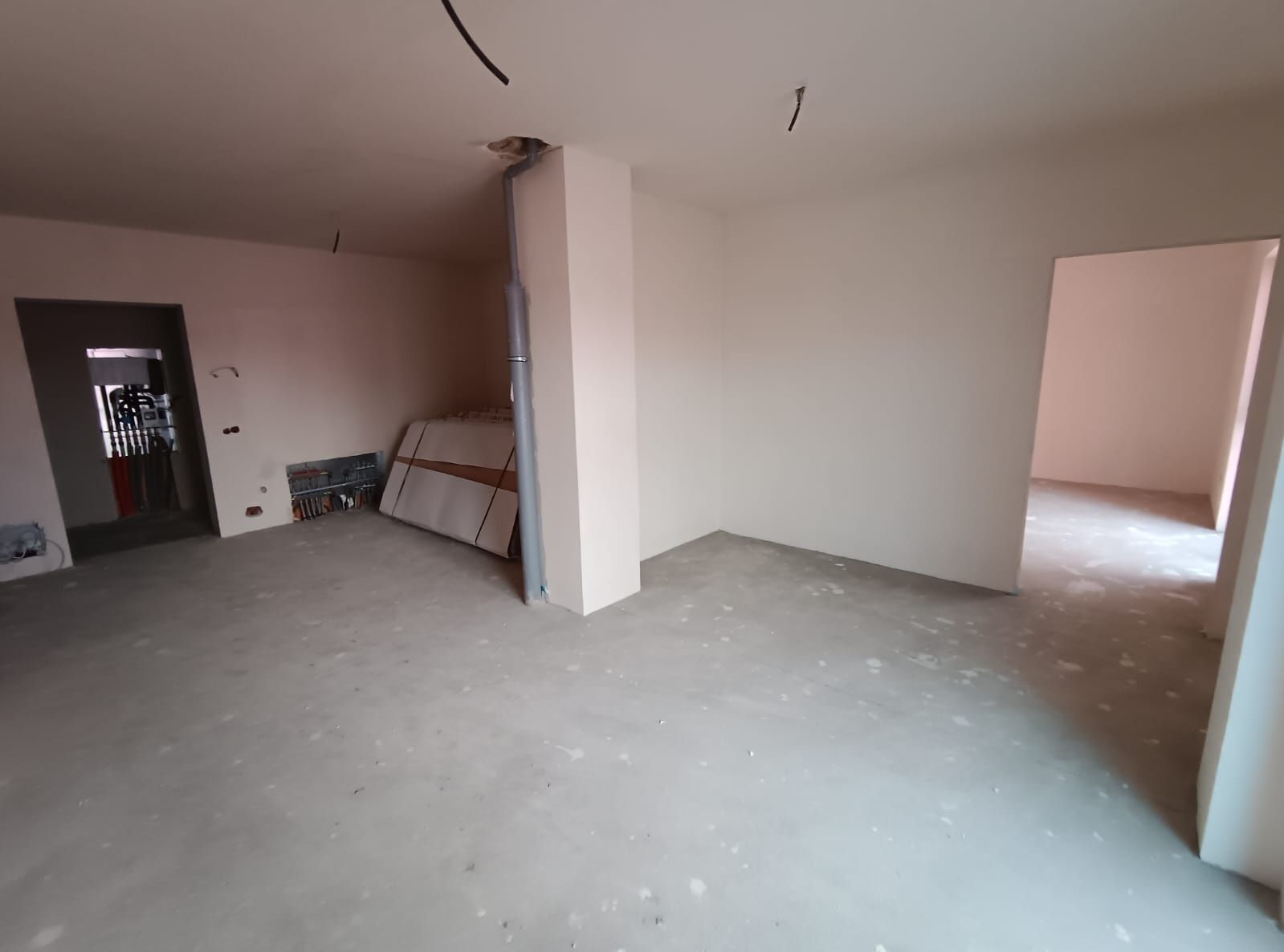 Vând apartament 2 camere
