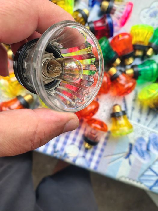 Suport becuri colorate