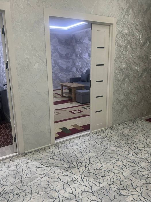 Водник массивда 3хонали хонадон ижарага берилади.