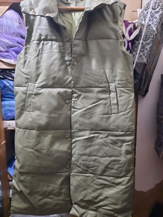 Кожаная безрукавка