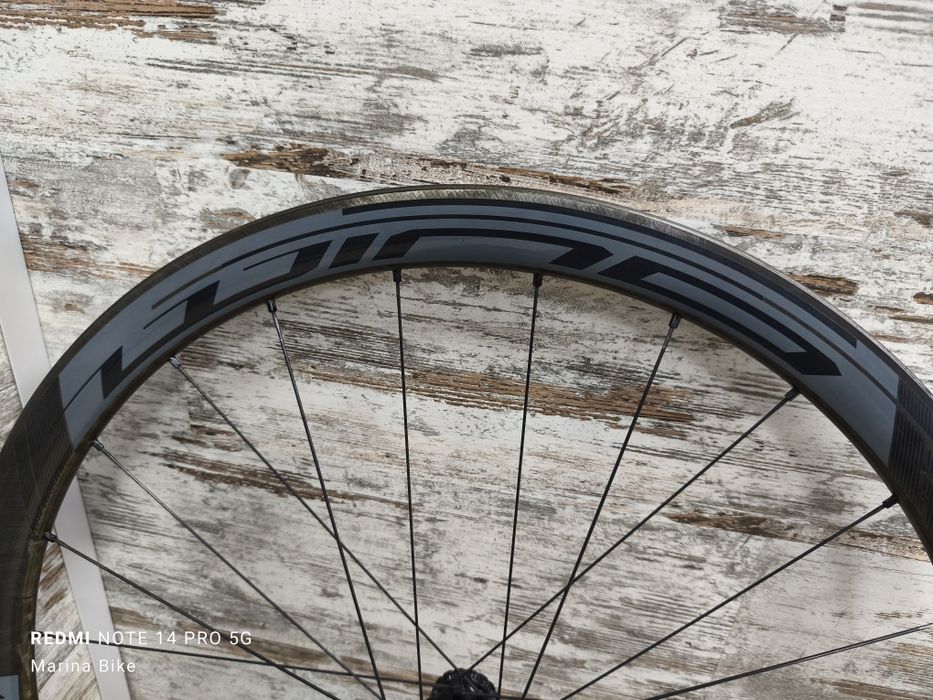 Карбонови шосейни капли Fulcrum Wind 40 Carbon DB Disc