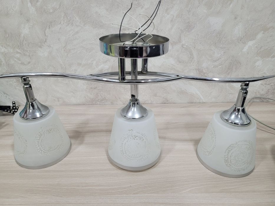 Люстра в отличном состоянии