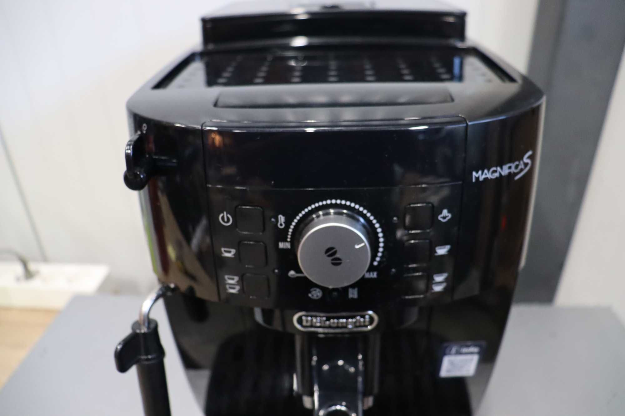 De'Longhi Magnifica S ECAM11.112.B, Автоматична кафемашина, 1450W