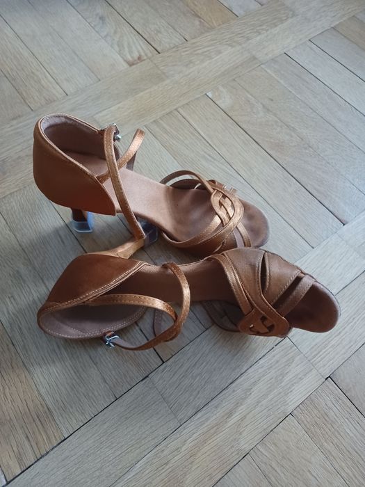 Токчета за латино,спортни танци