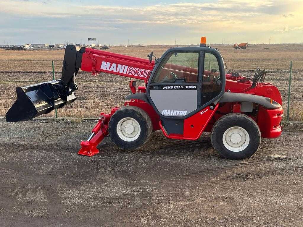 Incarcator telescopic Manitou model MVT 1332 SL