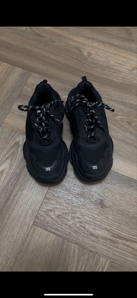 vand adidasi Balenciaga originali purtati o singura data!