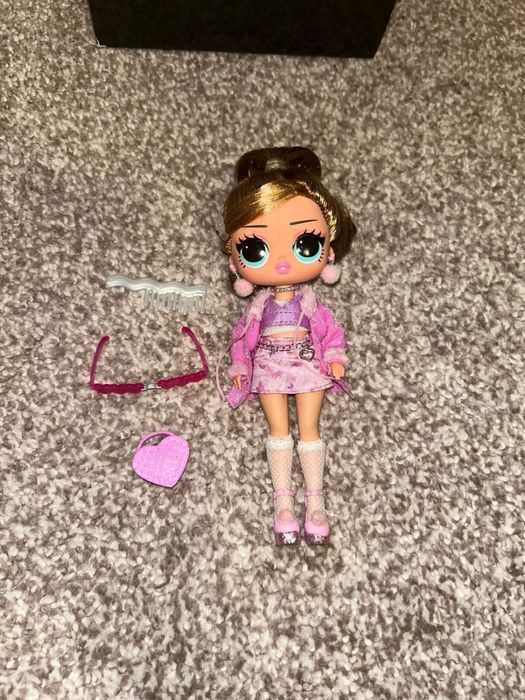 Papusa LOL Tweens