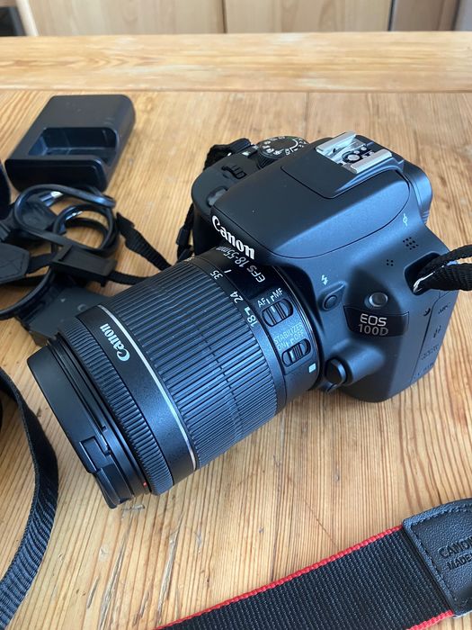 Фотоапарат Canon EOS 100D