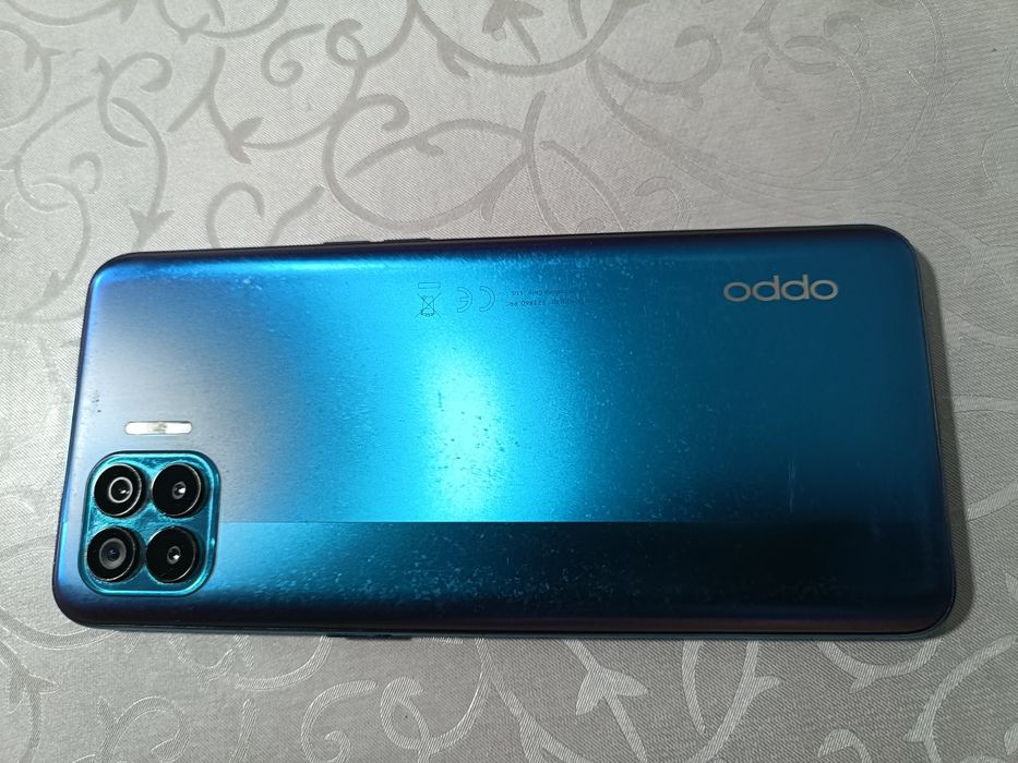 vând telefon oppo reno 4 lite
