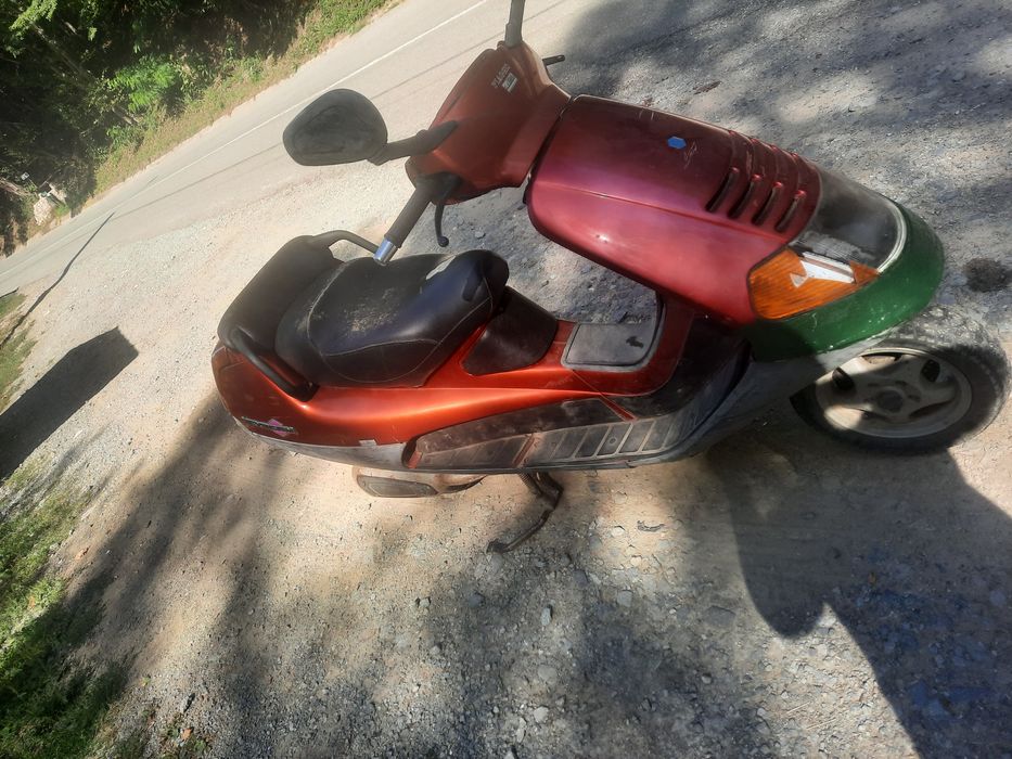 Vand scuter piagio 180 cc fara acte