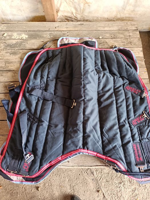 Vând păturică mânz