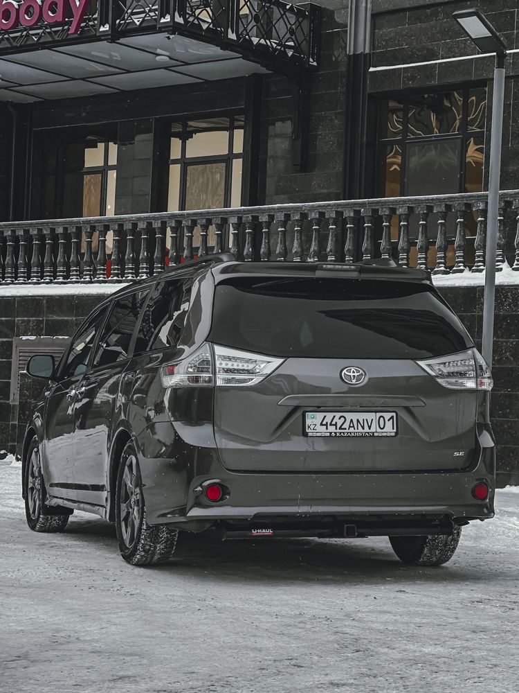 Аренда минивэн Toyota Sienna! Прокат авто кроссовер джип Автопрокат