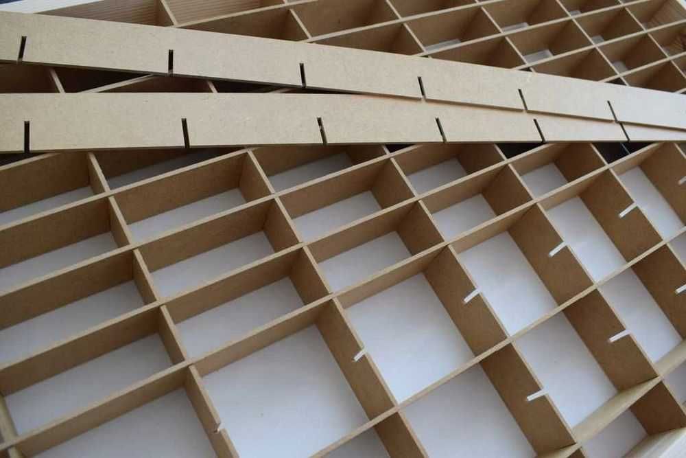 Raft mașinute 80 compartimente