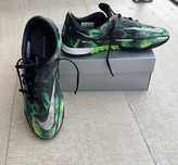 Ghete fotbal sintetic marimea 41 elite putin folosite